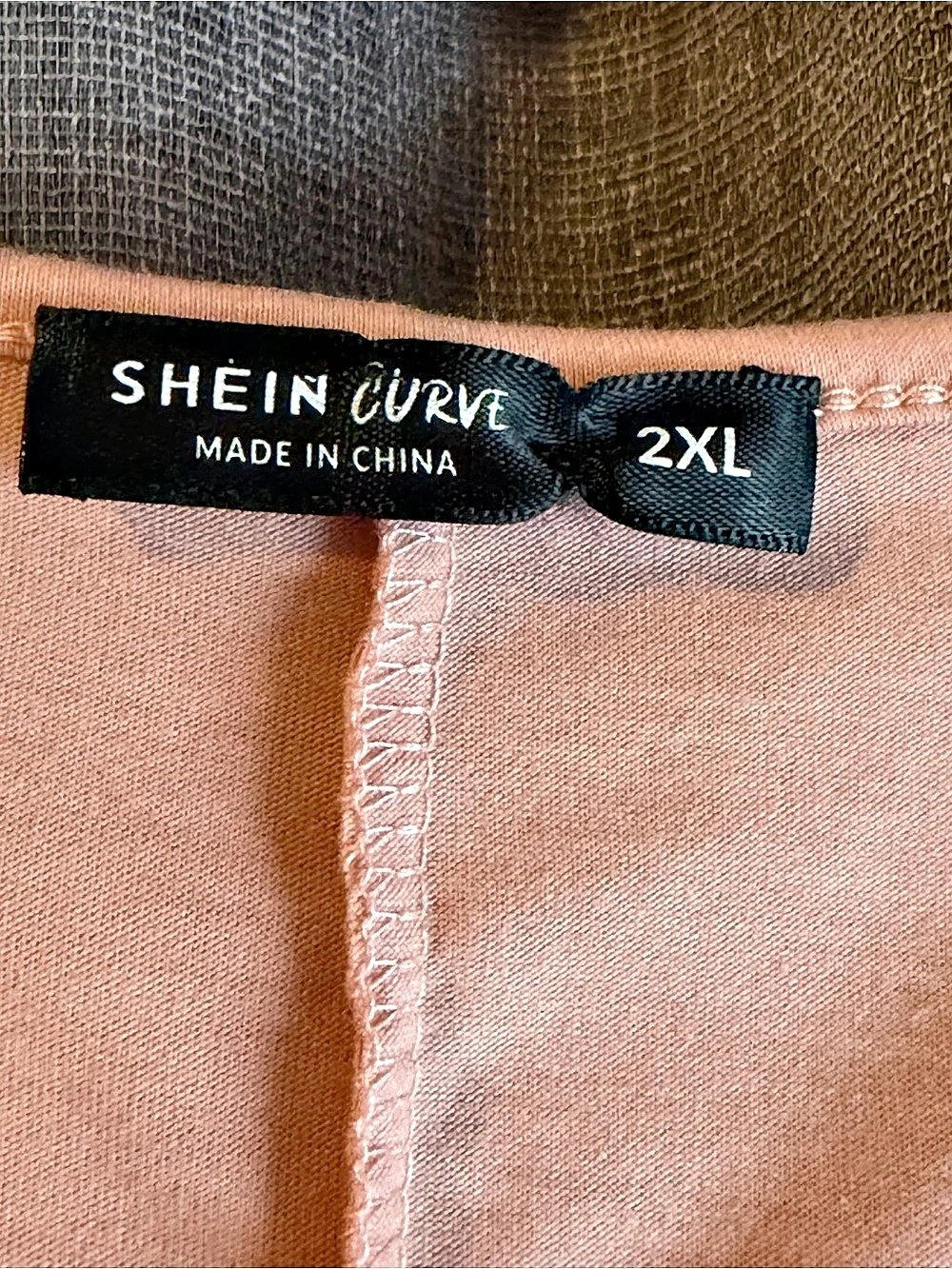 SHEIN CURVE Floral Sleeve V-Neck Blouse in Pink Size 2XL Like New - Picture 4 of 4